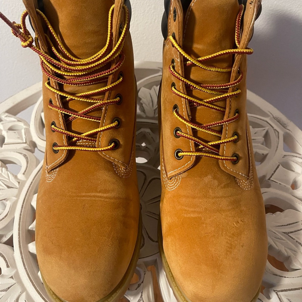 Levi’s men’s boots size 9/2